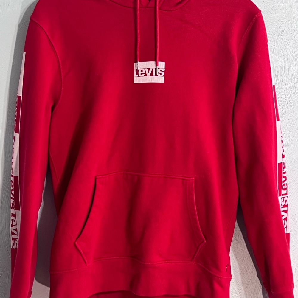 Used Levi’s hoodie